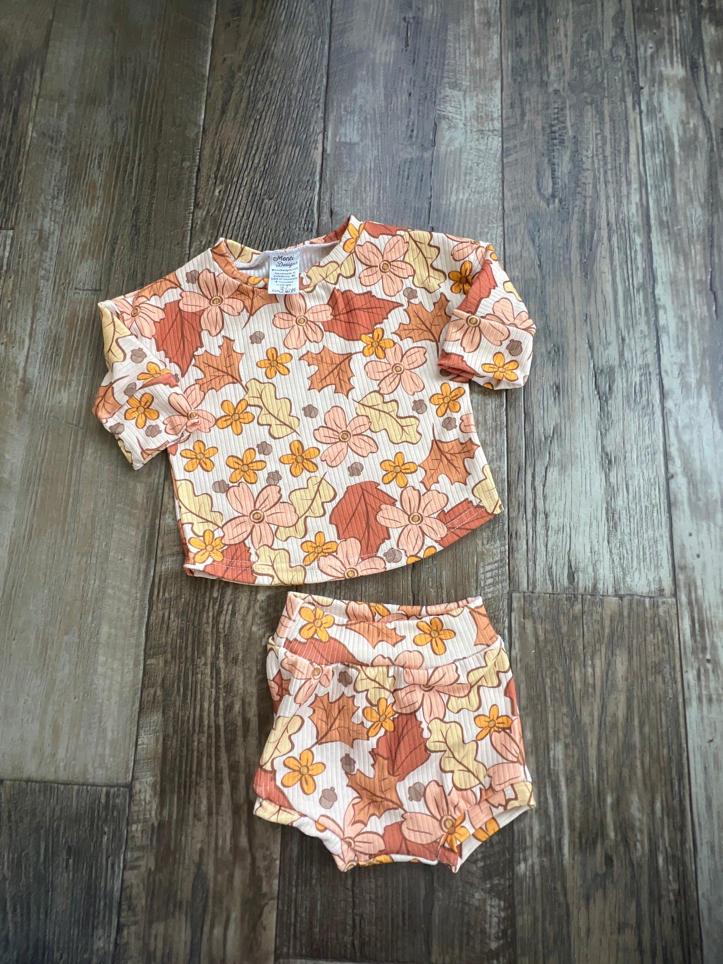 3-6 months leafy floral dolman top with bummies set